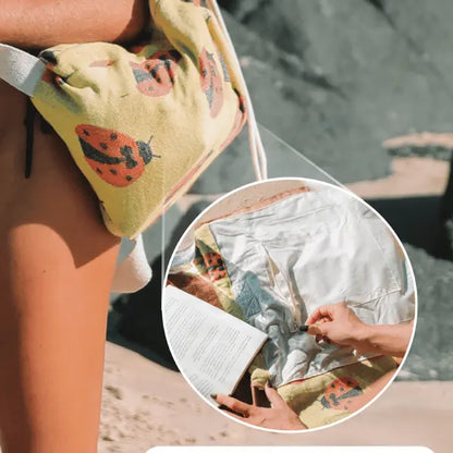 2-in-1 Beach Towel Bag – Sand-Free Travel Tote